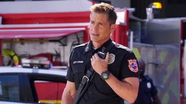 9-1-1: Lone Star 2x1