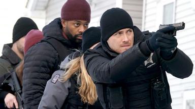 Chicago P.D. 9x15