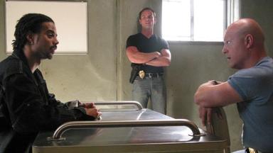 The Shield: Al margen de la ley 1x11