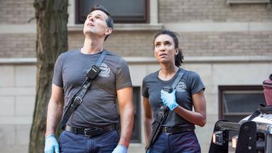 Chicago Fire 8x2