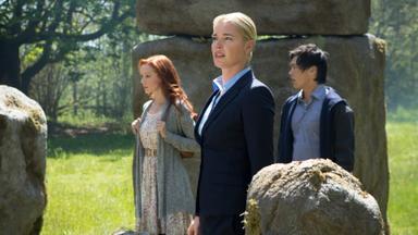 The Librarians 1x1