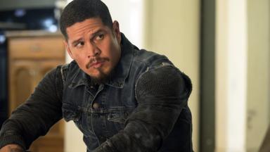 Mayans M.C. 2x5