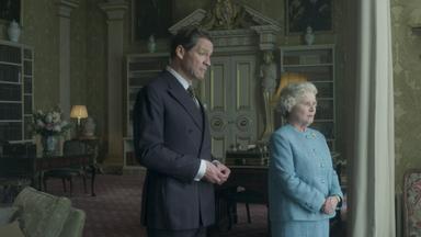 The Crown 6x10