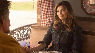 Verdades Ocultas (The Lowdown) 1x4