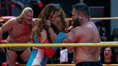 Margo tiene problemas de dinero 1x4