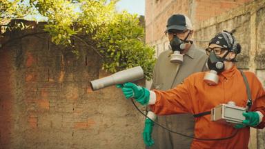 Emergencia radiactiva 1x2