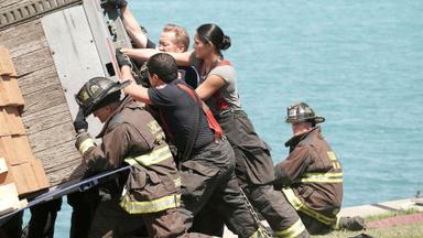 Chicago Fire 6x2