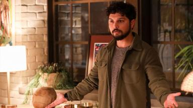 Tierra de oportunidades 1x8