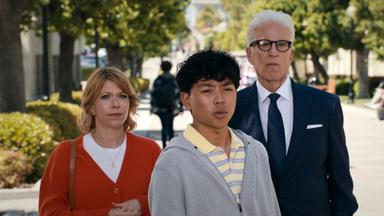 Un hombre infiltrado 2x3