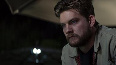 Animal Kingdom 3x10