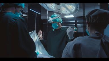 En Coma 1x8